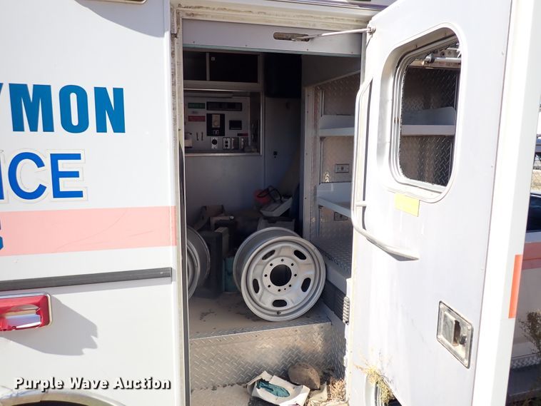 image for item DL6145 1996 Ford F350  ambulance