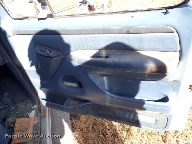 image for item DL6145 1996 Ford F350  ambulance