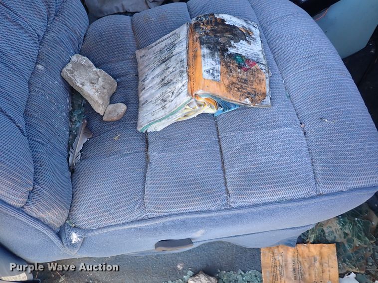 image for item DL6145 1996 Ford F350  ambulance