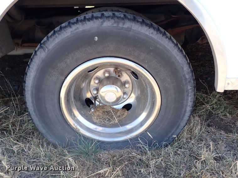 image for item DL6145 1996 Ford F350  ambulance