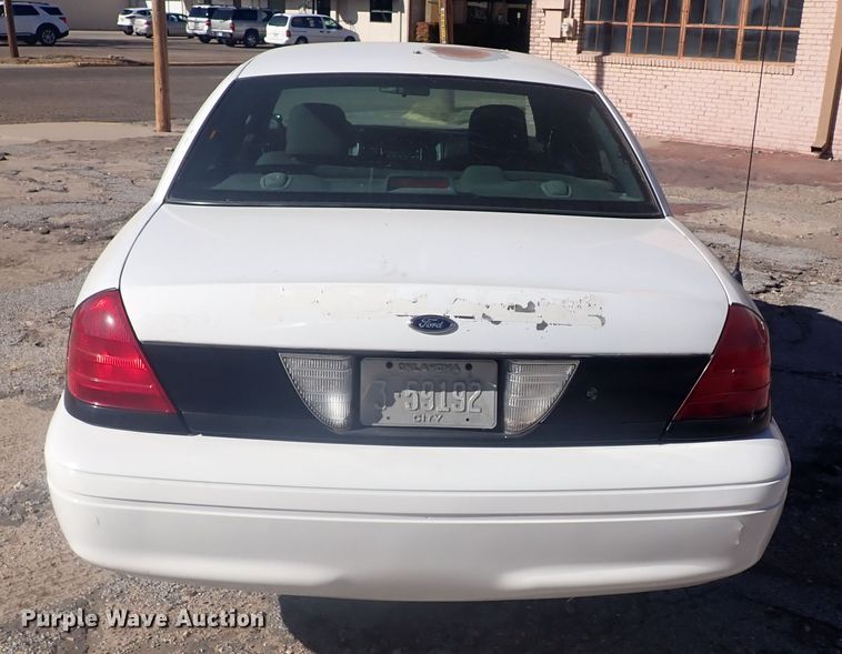 image for item DL6146 2005 Ford Crown Victoria Police Interceptor