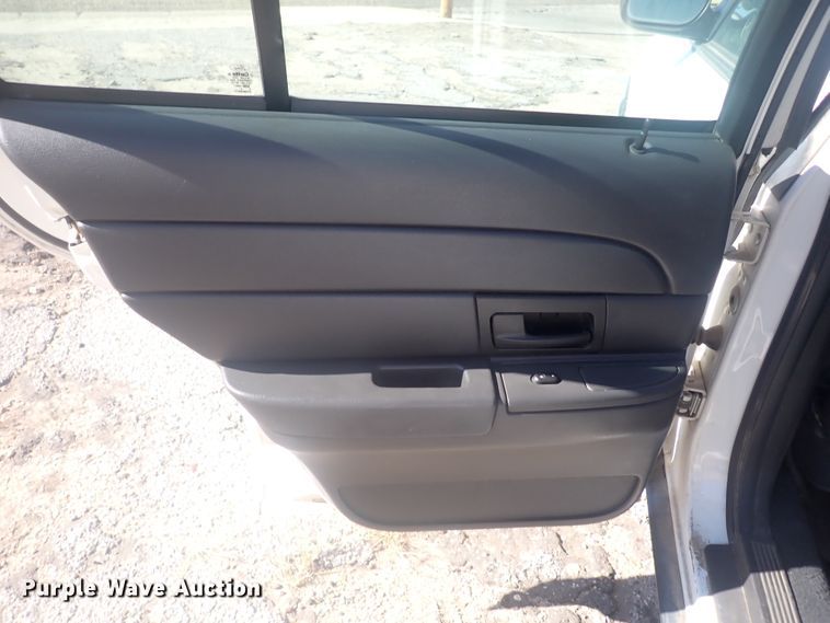 image for item DL6146 2005 Ford Crown Victoria Police Interceptor