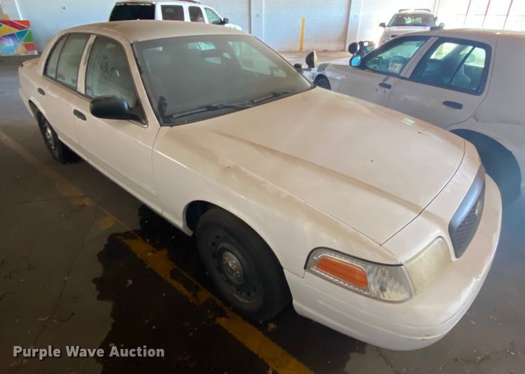 image for item DL6147 2005 Ford Crown Victoria Police Interceptor