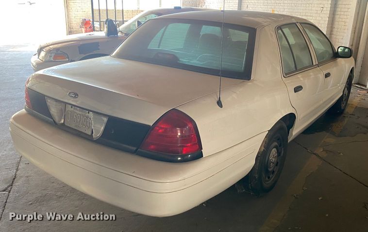 image for item DL6147 2005 Ford Crown Victoria Police Interceptor