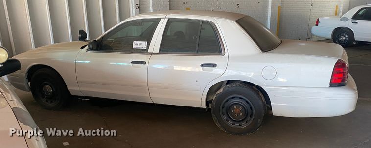image for item DL6147 2005 Ford Crown Victoria Police Interceptor