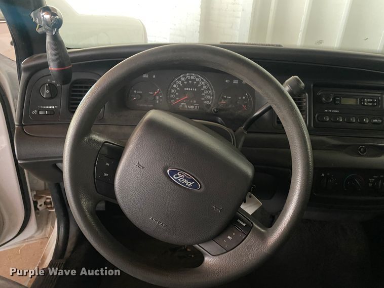 image for item DL6147 2005 Ford Crown Victoria Police Interceptor