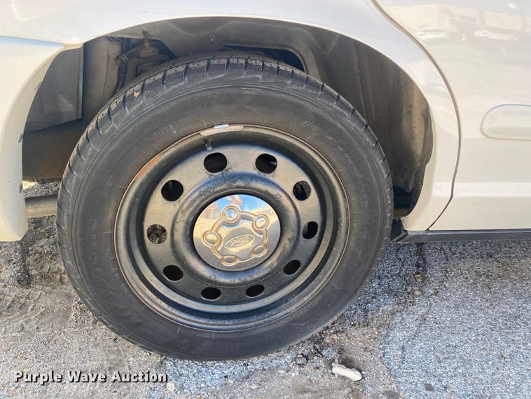 image for item DL6148 2008 Ford Crown Victoria Police Interceptor