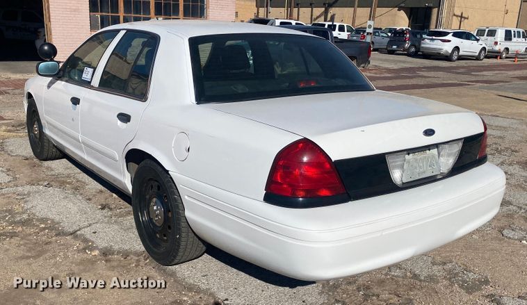 image for item DL6150 2005 Ford Crown Victoria Police Interceptor