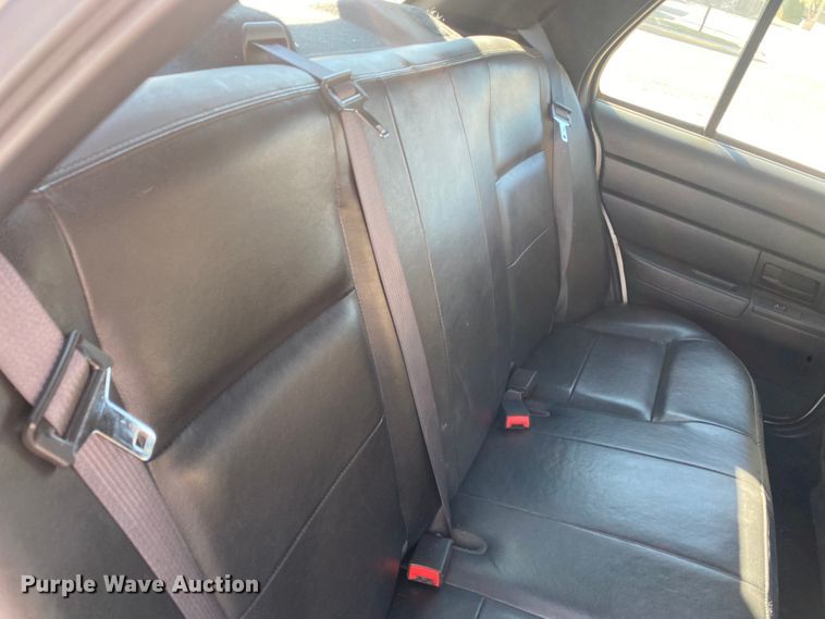 image for item DL6150 2005 Ford Crown Victoria Police Interceptor