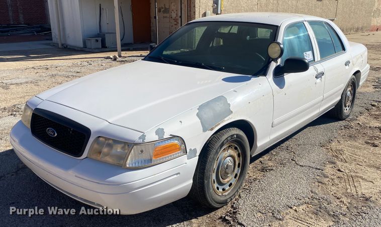 image for item DL6151 2004 Ford Crown Victoria Police Interceptor