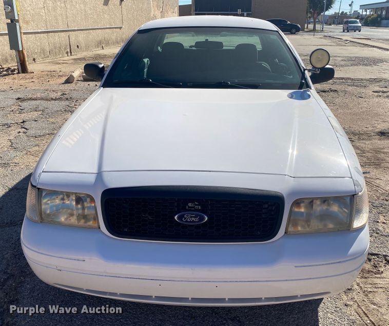 image for item DL6151 2004 Ford Crown Victoria Police Interceptor