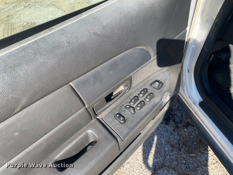 image for item DL6151 2004 Ford Crown Victoria Police Interceptor