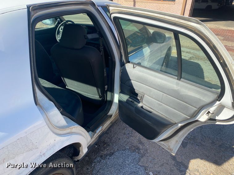 image for item DL6151 2004 Ford Crown Victoria Police Interceptor