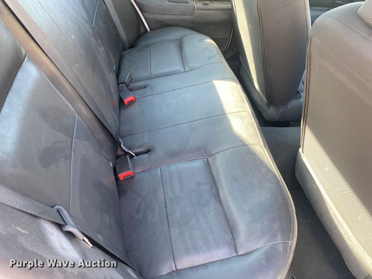 image for item DL6151 2004 Ford Crown Victoria Police Interceptor