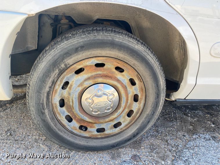 image for item DL6151 2004 Ford Crown Victoria Police Interceptor