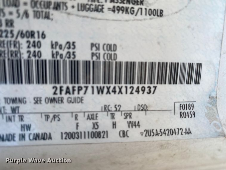 image for item DL6151 2004 Ford Crown Victoria Police Interceptor