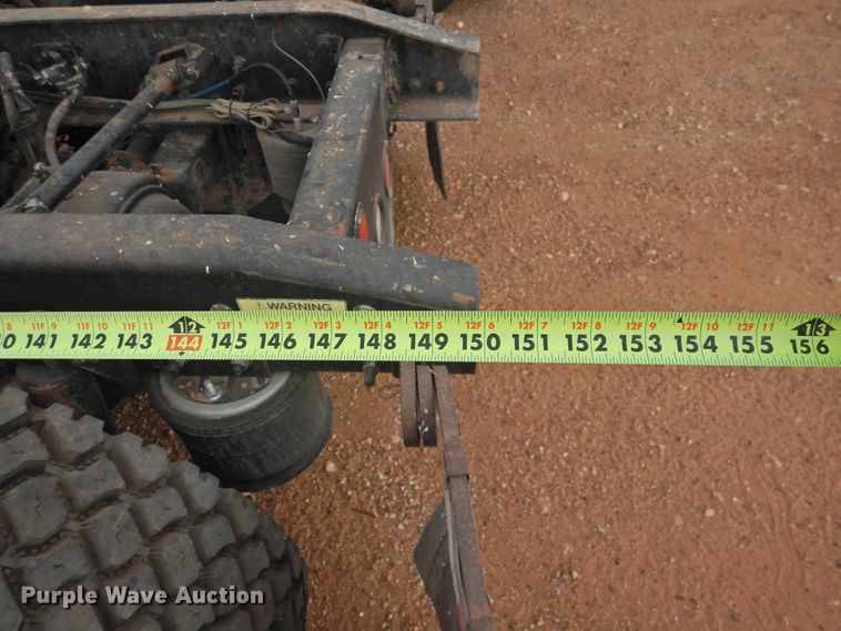 image for item DN0061 2000 Freightliner FLD120  semi truck