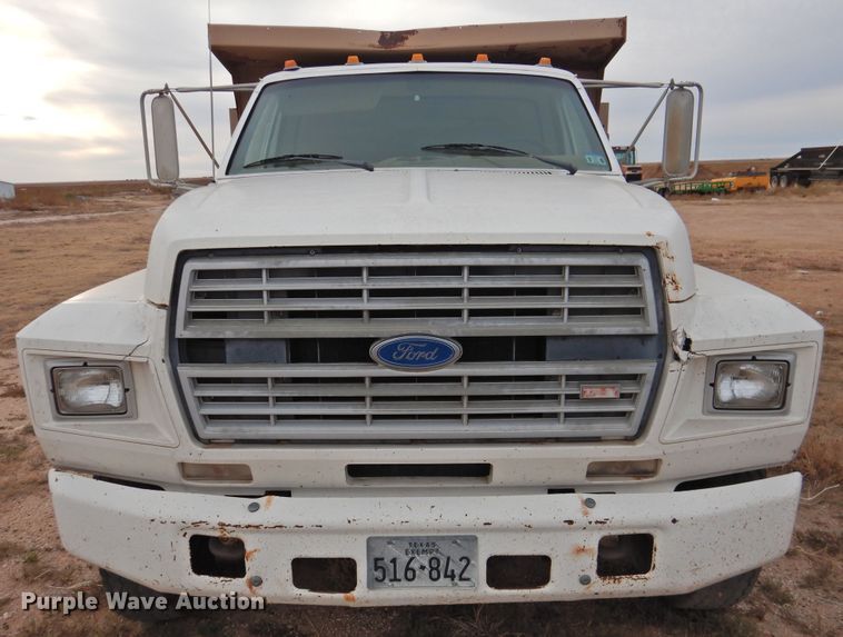 image for item DN0062 1986 Ford F600  dump truck