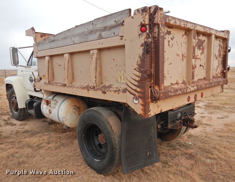 image for item DN0062 1986 Ford F600  dump truck