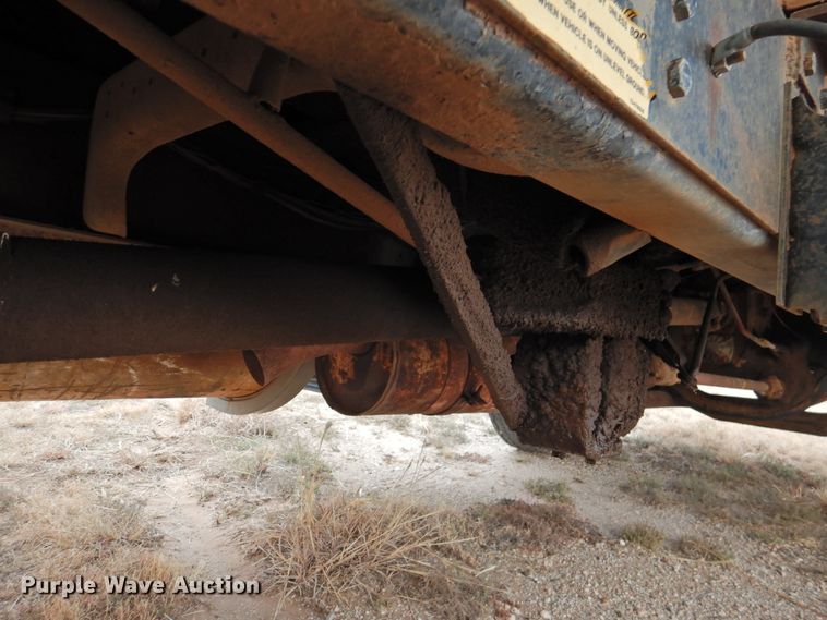 image for item DN0062 1986 Ford F600  dump truck