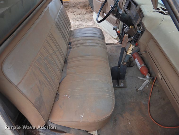 image for item DN0062 1986 Ford F600  dump truck