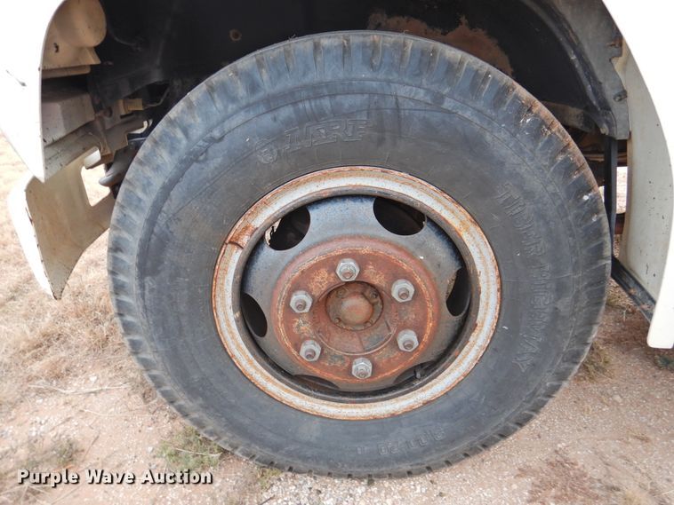 image for item DN0062 1986 Ford F600  dump truck