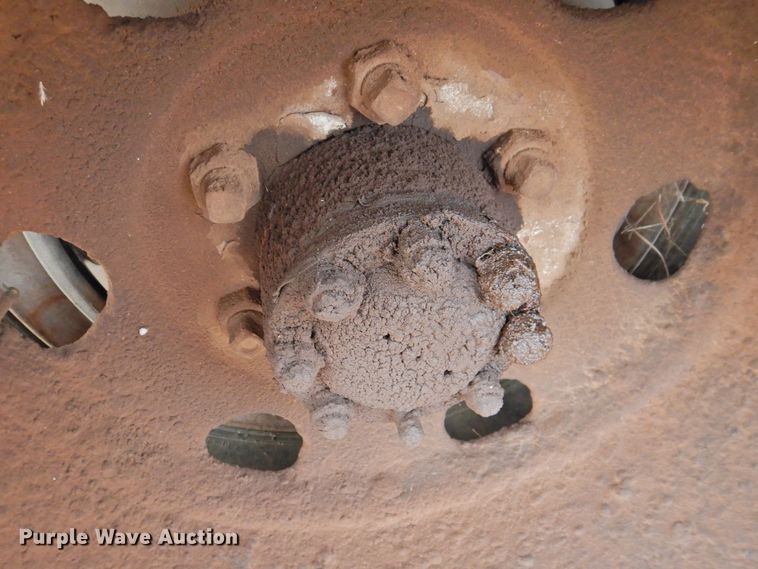 image for item DN0062 1986 Ford F600  dump truck