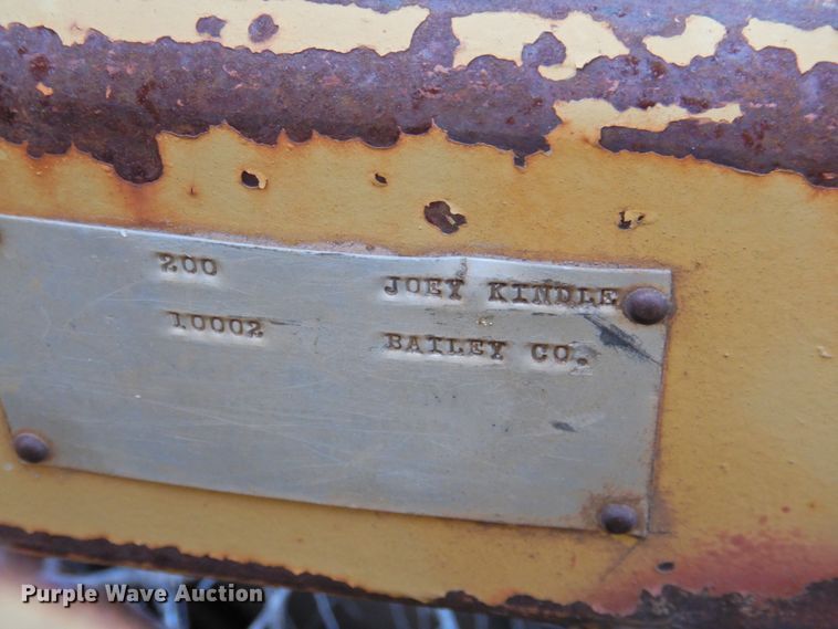 image for item DN0063 Pneumatic roller