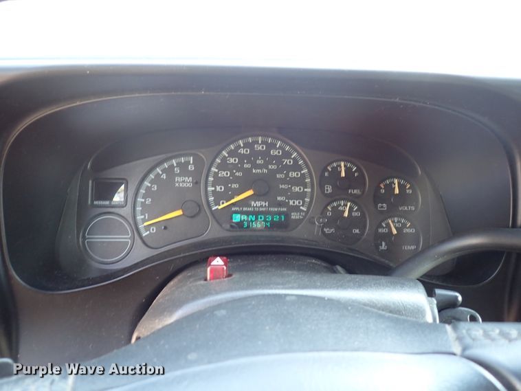 image for item DN1861 2000 GMC Sierra 1500  Ext. Cab pickup truck