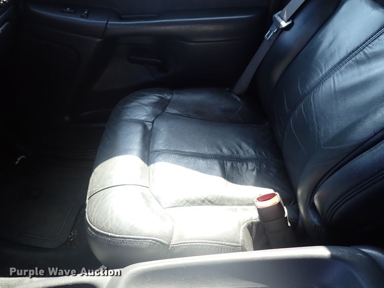 image for item DN1861 2000 GMC Sierra 1500  Ext. Cab pickup truck