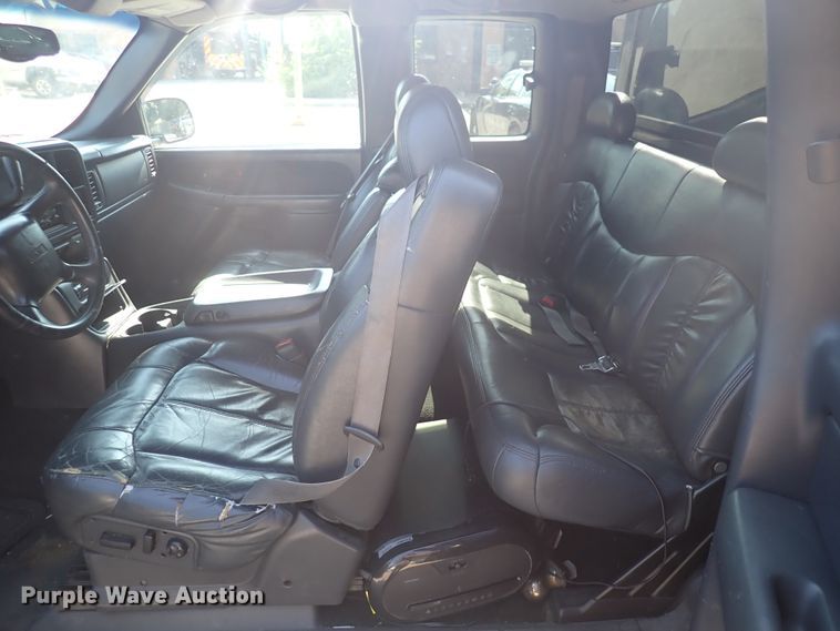 image for item DN1861 2000 GMC Sierra 1500  Ext. Cab pickup truck