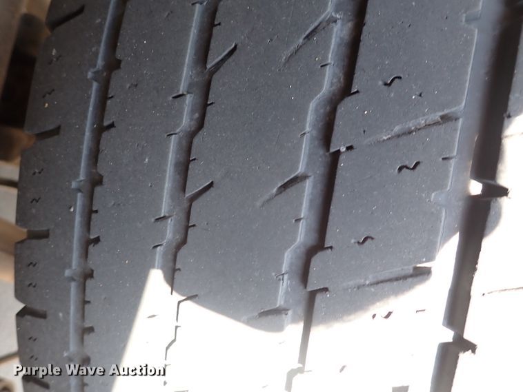 image for item DN1861 2000 GMC Sierra 1500  Ext. Cab pickup truck