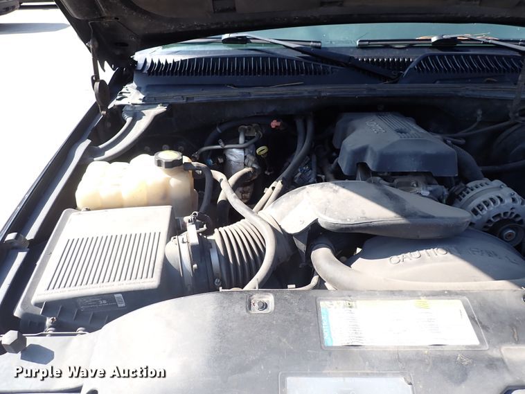 image for item DN1861 2000 GMC Sierra 1500  Ext. Cab pickup truck