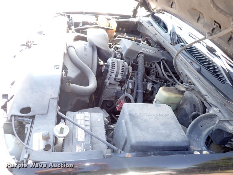 image for item DN1861 2000 GMC Sierra 1500  Ext. Cab pickup truck