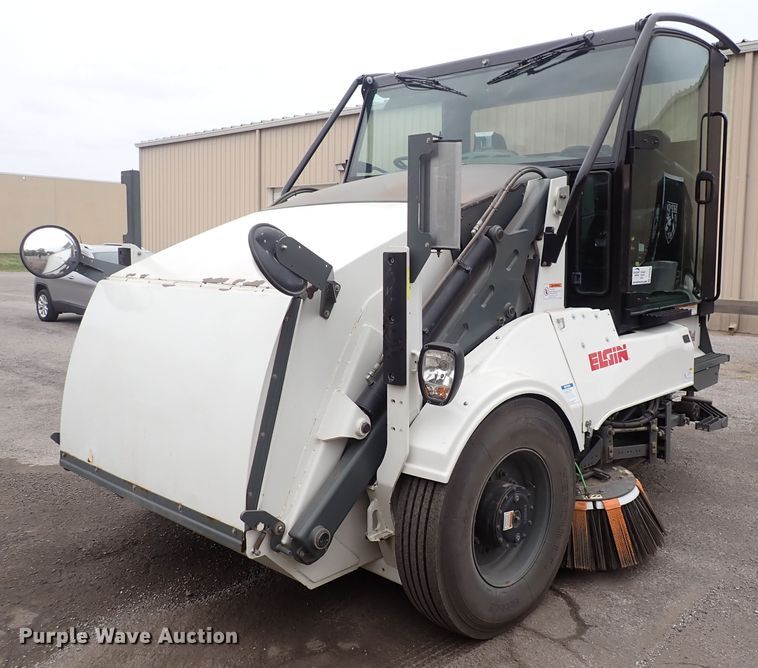image for item DN2202 2012 Elgin Pelican NP  street sweeper truck