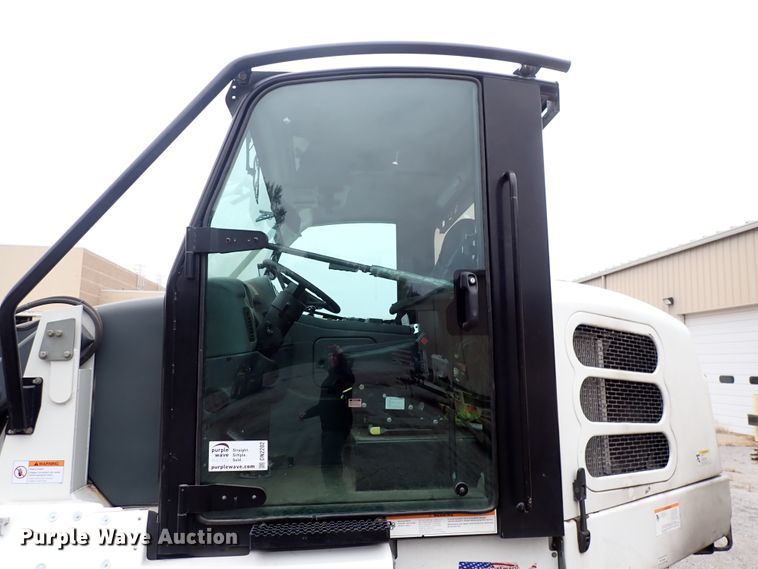 image for item DN2202 2012 Elgin Pelican NP  street sweeper truck