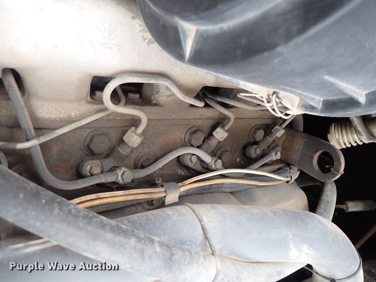 image for item DN2204 1999 New Holland LX885  skid steer loader