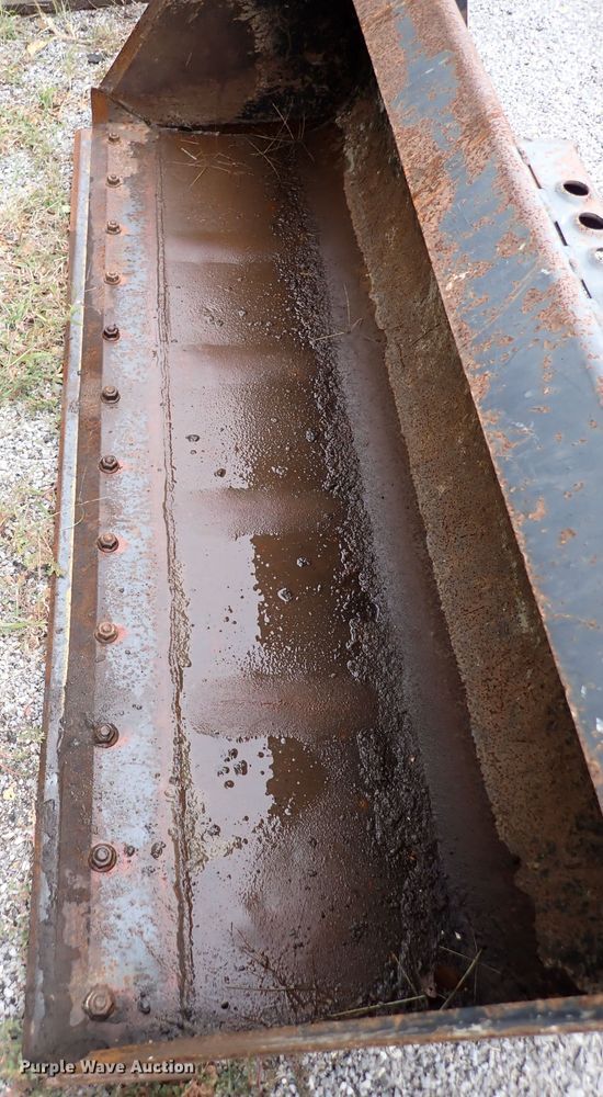 image for item DN2204 1999 New Holland LX885  skid steer loader