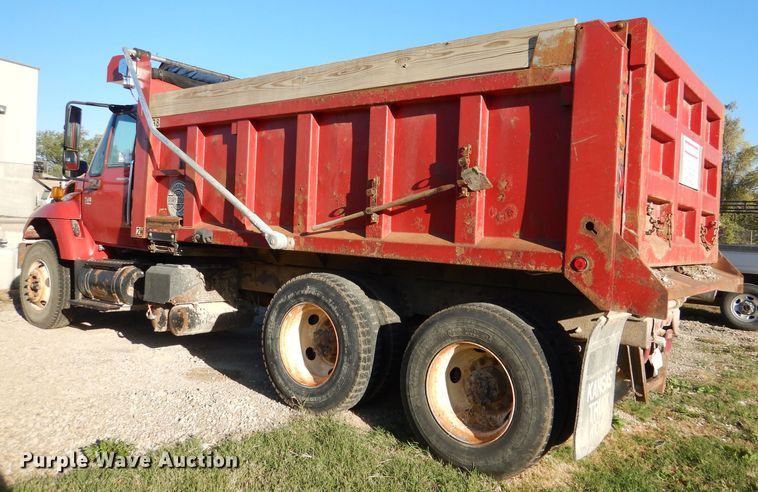 image for item DN5273 2007 International 7400 SFA  dump truck