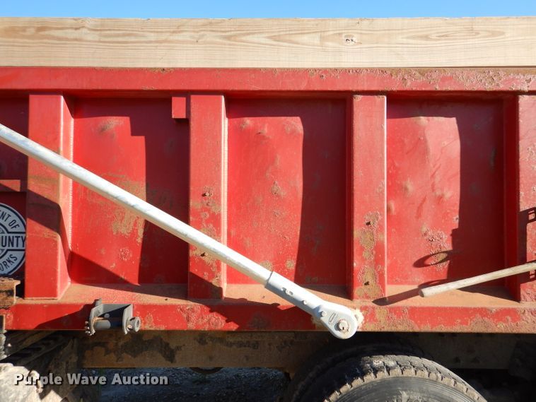 image for item DN5273 2007 International 7400 SFA  dump truck