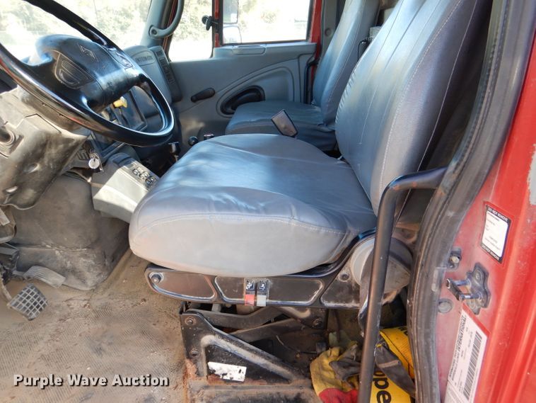 image for item DN5273 2007 International 7400 SFA  dump truck