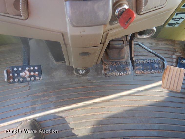 image for item DN6497 John Deere 6430  MFWD tractor