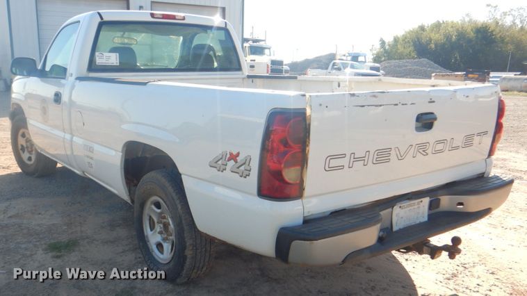 image for item DN6502 2004 Chevrolet Silverado 1500  pickup truck