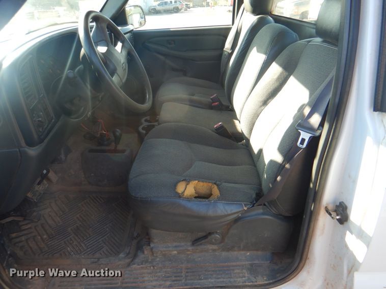 image for item DN6502 2004 Chevrolet Silverado 1500  pickup truck