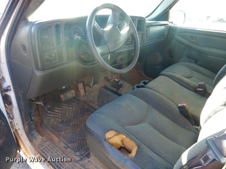 image for item DN6502 2004 Chevrolet Silverado 1500  pickup truck