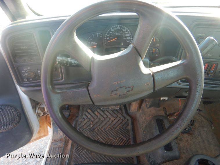 image for item DN6502 2004 Chevrolet Silverado 1500  pickup truck