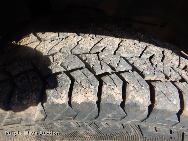 image for item DN6502 2004 Chevrolet Silverado 1500  pickup truck