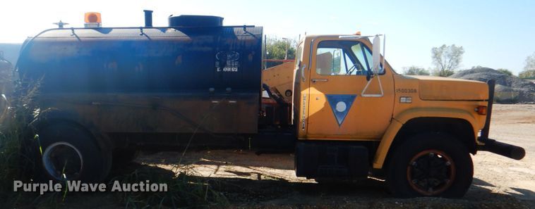 image for item DN6503 1983 Chevrolet C70  oil distributor truck