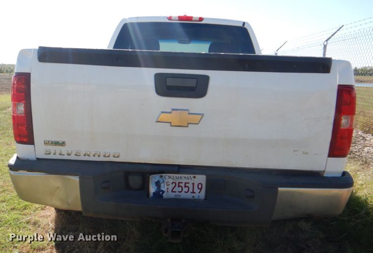 image for item DN6516 2011 Chevrolet Silverado 1500  Ext. Cab pickup truck