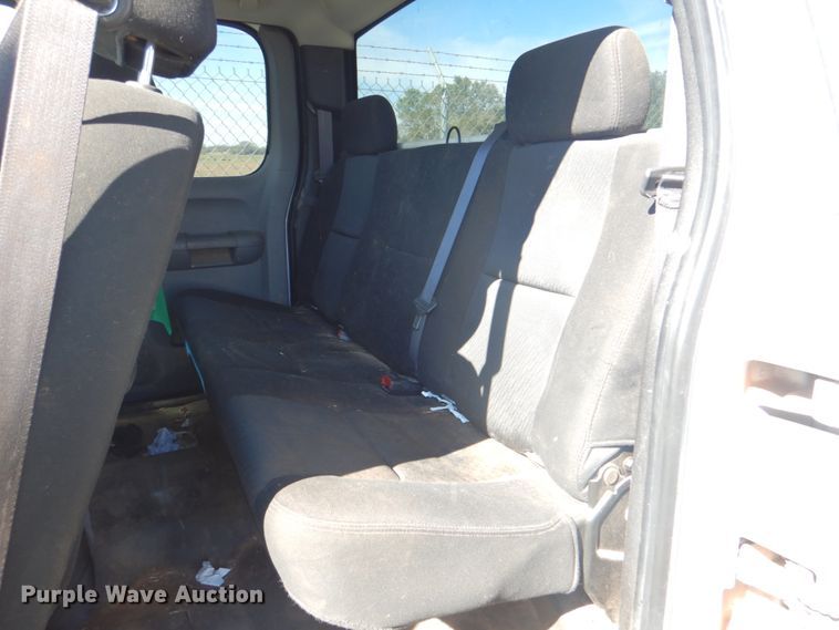 image for item DN6516 2011 Chevrolet Silverado 1500  Ext. Cab pickup truck